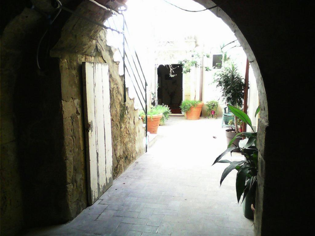 Lungomare Elio Vittorini Villa Syracuse Bagian luar foto