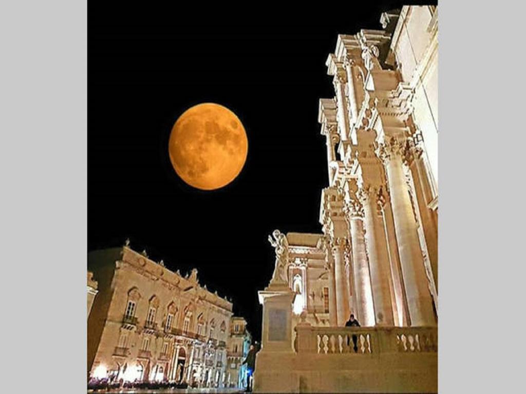 Lungomare Elio Vittorini Villa Syracuse Bagian luar foto