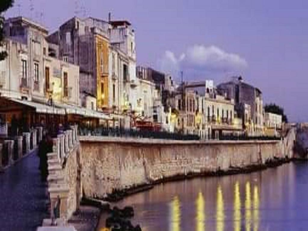 Lungomare Elio Vittorini Villa Syracuse Bagian luar foto