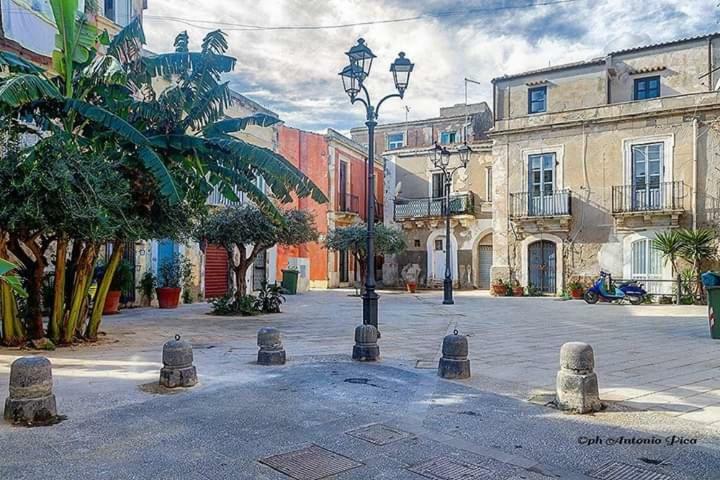 Lungomare Elio Vittorini Villa Syracuse Bagian luar foto
